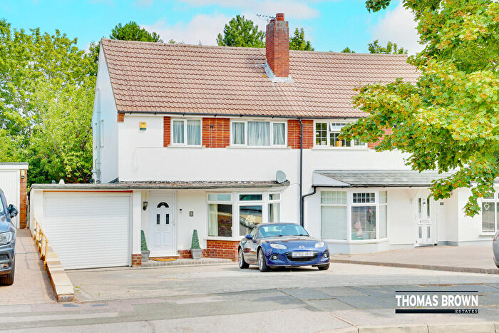 3 Bedroom Semi-Detached House For Sale In Tintagel Road, Orpington, BR5