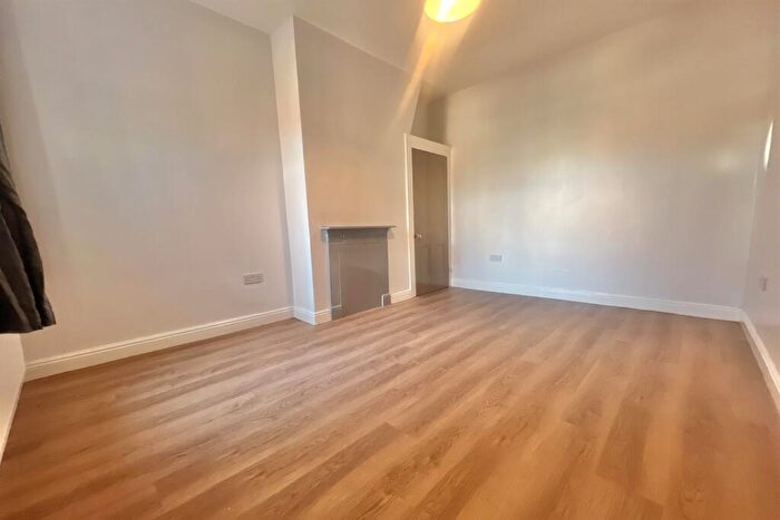 4 Bedroom Terraced House To Rent In Great Western Street, Manchester, M14
