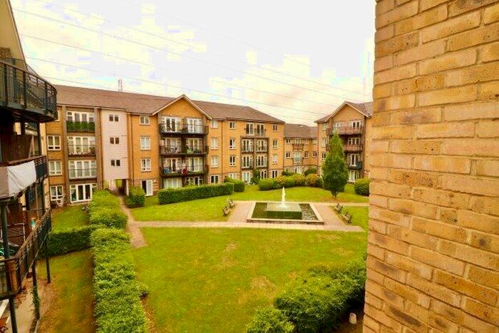 2 Bedroom Flat To Rent In Chafford Hundred, Grays, RM16