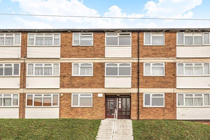1 Bedroom Flat For Sale In No Chain, Gayhurst Road, HP13