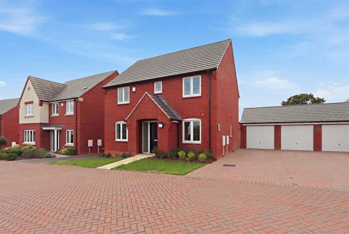 4 Bedroom Detached House For Sale In Skylarks, Chesterfield, S41