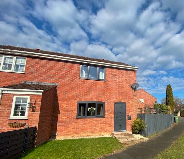 3 Bedroom Semi-Detached House To Rent In Barley Way, Attleborough, NR17