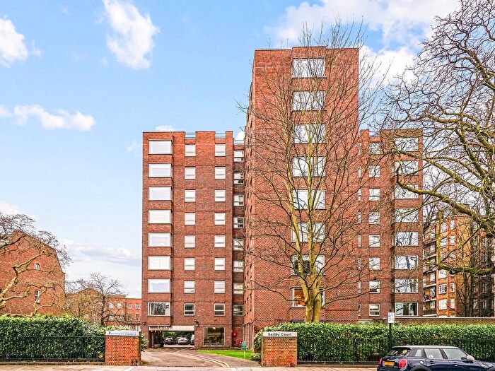 2 Bedroom Flat To Rent In Somerset Square, London, W14