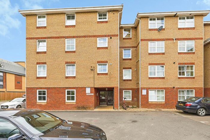 1 Bedroom Flat For Sale In Henry Bird Way, Northampton, Northamptonshire, NN4