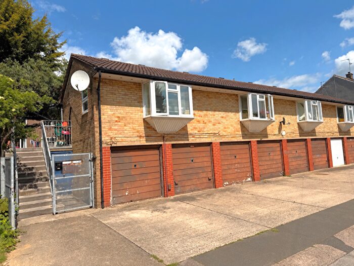 2 Bedroom Flat For Sale In Landseer Court, Corby, NN18