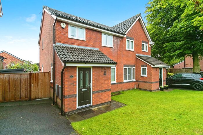 3 Bedroom Semi-Detached House For Sale In Hollins Close, Liverpool, Merseyside, L15