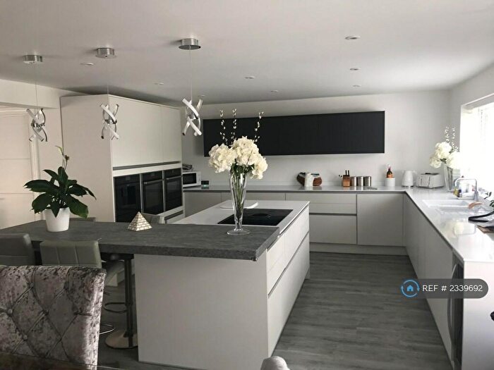 3 Bedroom Detached House To Rent In Castle Hill, Llanblethian, Cowbridge, CF71