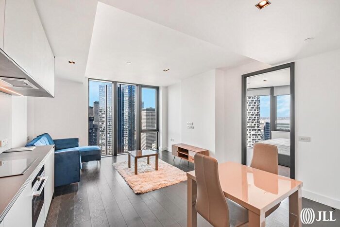 1 Bedroom Flat To Rent In Amory Tower, London, E14