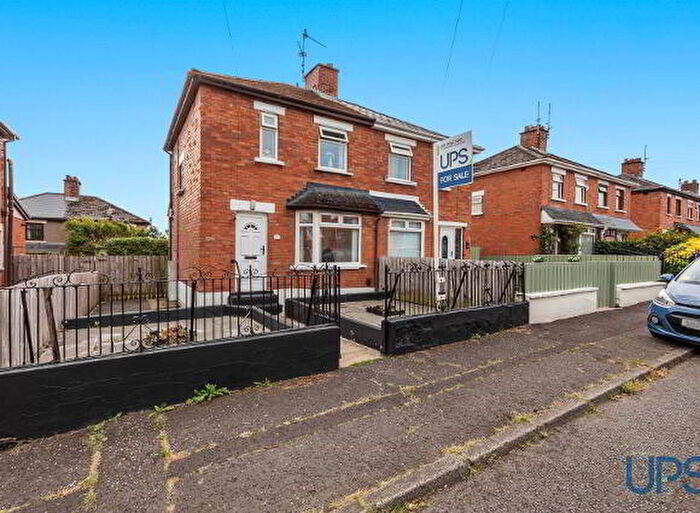 3 Bedroom Semi-Detached House For Sale In Andersonstown Park, Belfast, BT11
