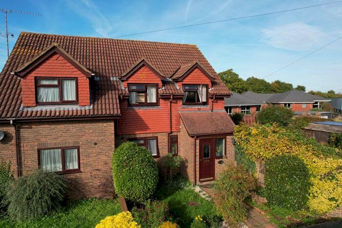 3 Bedroom Semi-Detached House To Rent In Riverdale, Farnham, GU10