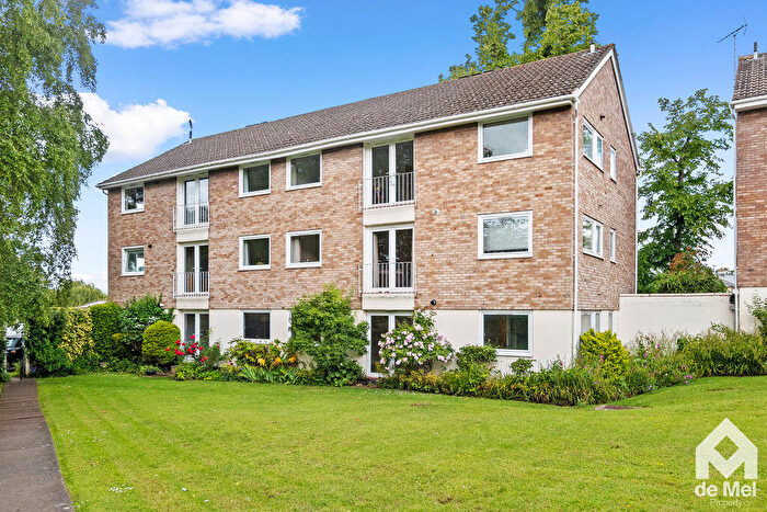 2 Bedroom Apartment For Sale In Oak Lodge, The Park, GL50