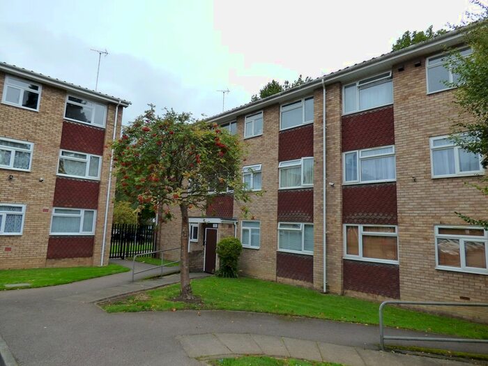 2 Bedroom Flat To Rent In Braithwaite Ct, Luton, LU3