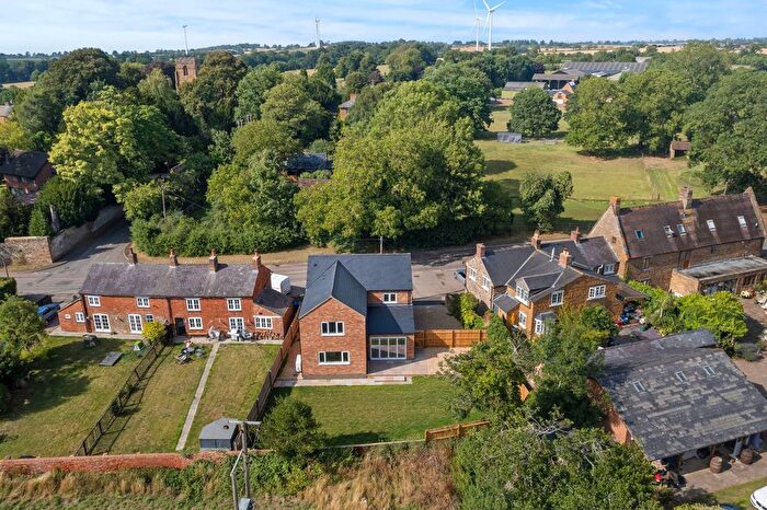 4 Bedroom Detached House For Sale In Main Street, Watford, NN6