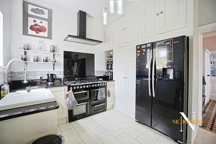 5 Bedroom Semi-Detached House For Sale In The Gables, Grove Coach Road, Retford, DN22