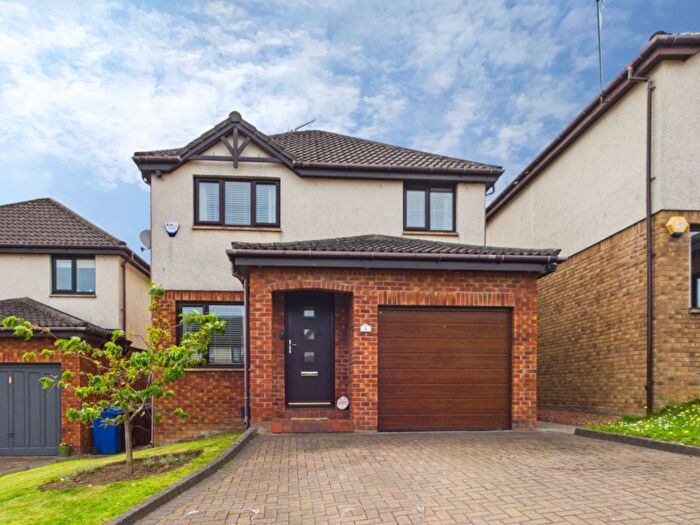 3 Bedroom Detached House For Sale In Rose Gardens, Bonnyrigg, EH19
