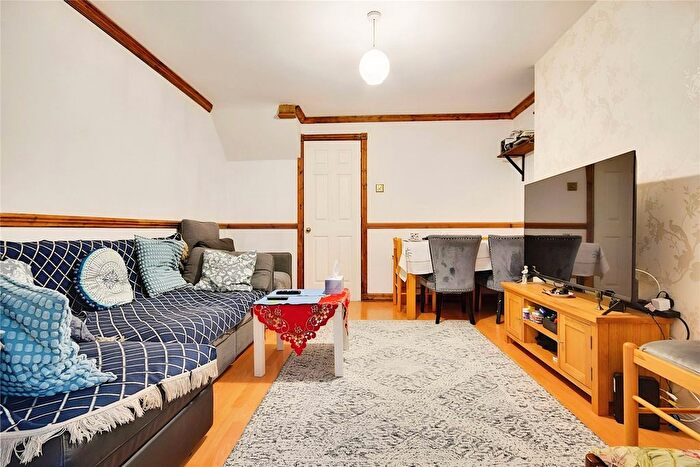 2 Bedroom Semi-Detached House For Sale In Ashenden Walk, Tunbridge Wells, Kent, TN2