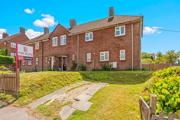 4 Bedroom Semi Detached House For Sale In Woollerton Crescent, Wendover, HP22
