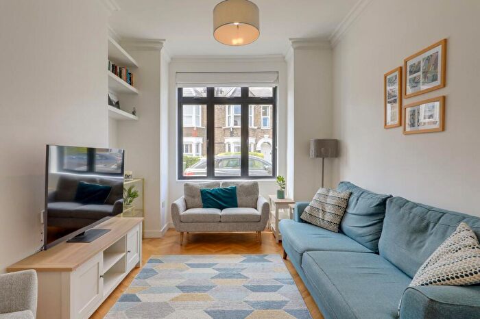 3 Bedroom Terraced House For Sale In Longhurst Road, Hither Green, SE13