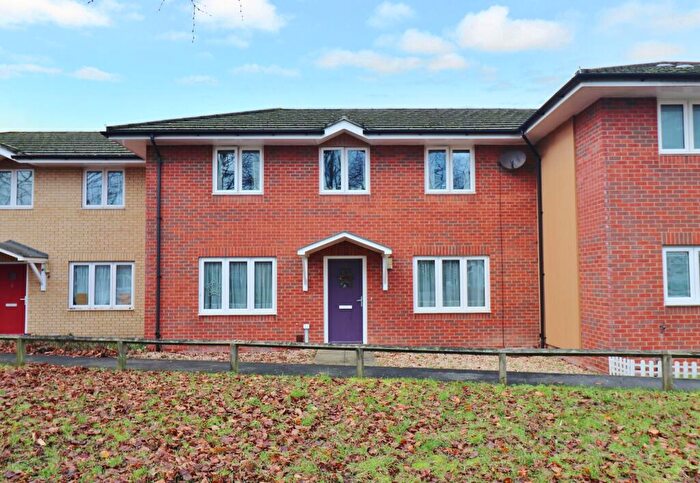 3 Bedroom Terraced House For Sale In Felton Close, Netley Abbey, SO31
