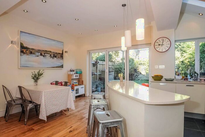 4 Bedroom Property To Rent In Borneo Street, West Putney, London, SW15