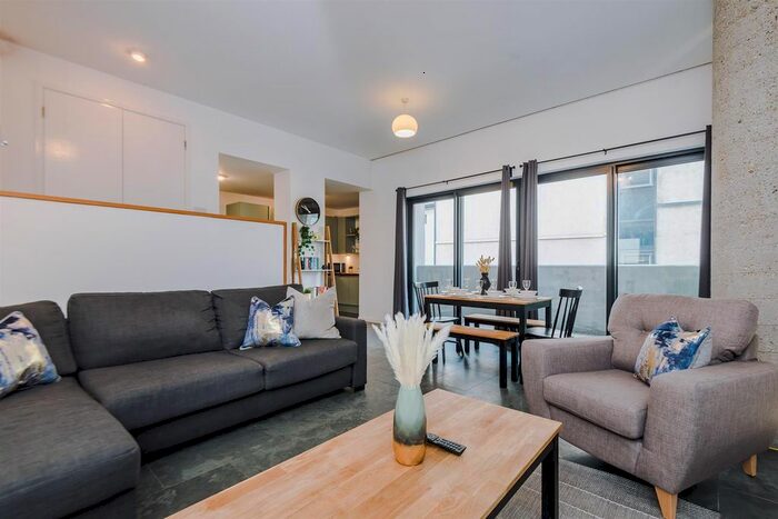 2 Bedroom Flat To Rent In Cheapside, Liverpool, L2