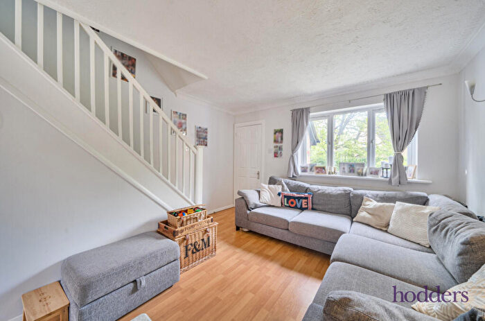 2 Bedroom Terraced House For Sale In Addlestone, Surrey, KT15