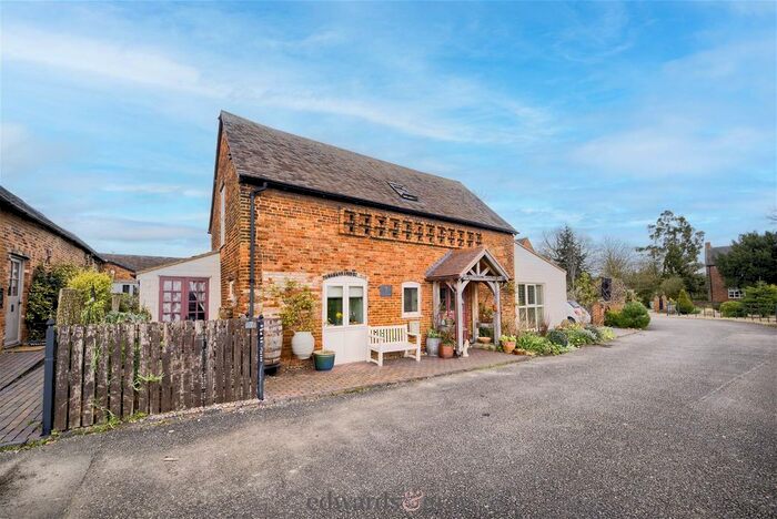 3 Bedroom Barn Conversion For Sale In The Old Stable, Peddimore Farm Lane, Minworth, Sutton Coldfield, B76