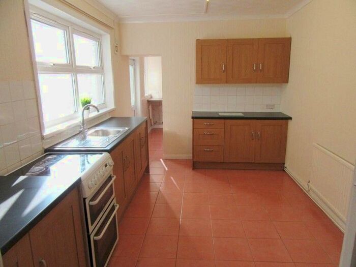 3 Bedroom Terraced House To Rent In Stafford Street, Llanelli, Carmarthenshire., SA15
