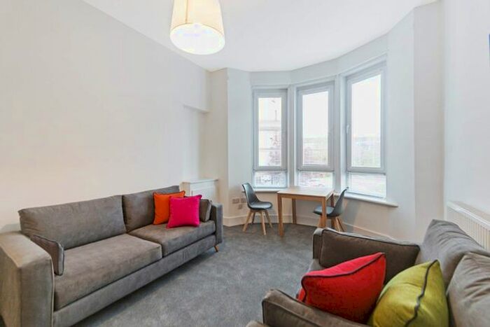 2 Bedroom Flat To Rent In Hayburn Street, Partick, Glasgow, G11