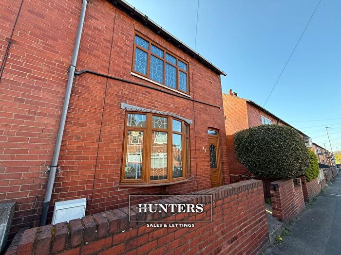 2 Bedroom End Of Terrace House To Rent In Joffre Avenue, Castleford, WF10