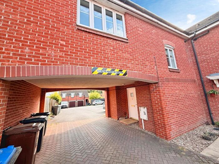 1 Bedroom Flat To Rent In Connolly Road, Northampton, Northamptonshire, NN5