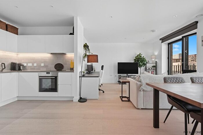 1 Bedroom Apartment For Sale In Banyan Court, Royal Wharf, E16