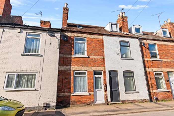 2 Bedroom Terraced House For Sale In Trent Street, Gainsborough, DN21