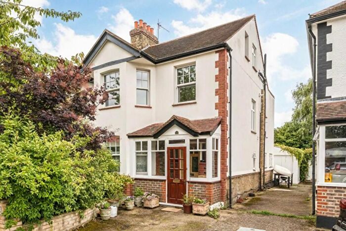 5 Bedroom Semi-Detached House To Rent In Marksbury Avenue, Richmond, TW9