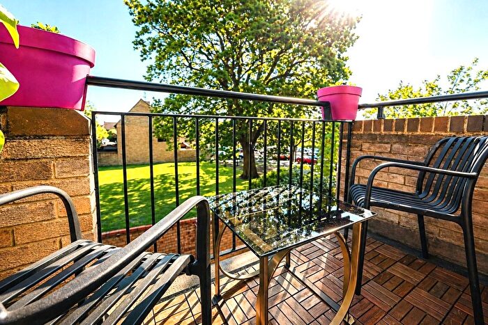 1 Bedroom Maisonette For Sale In Maiden Place, Lower Earley, Reading, Berkshire, RG6
