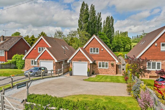 3 Bedroom Detached House For Sale In Main Street, Peasmarsh, East Sussex, TN31
