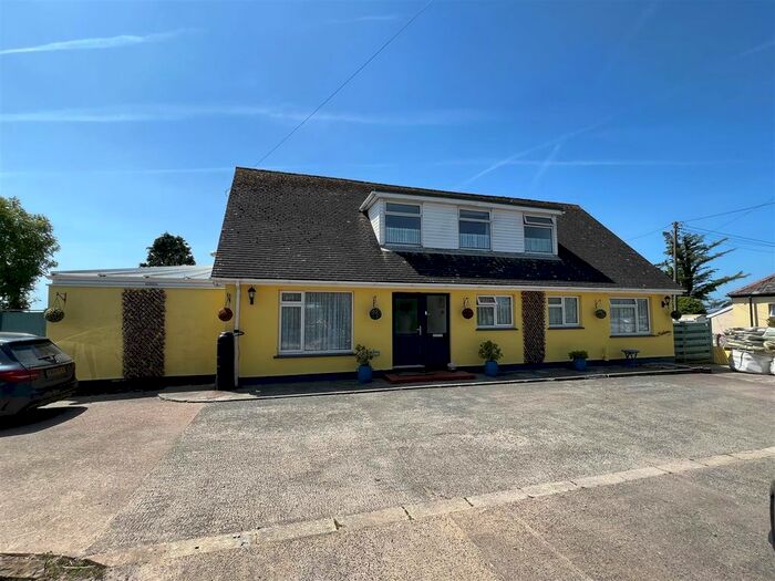 4 Bedroom Detached House For Sale In Versatile Accommodation For Dual Living, Nancegollan, Helston, TR13