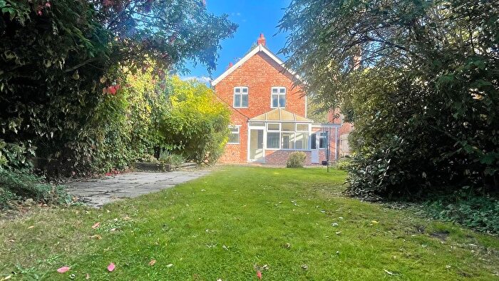 4 Bedroom Detached House For Sale In Waterloo Road, Peterborough, PE1