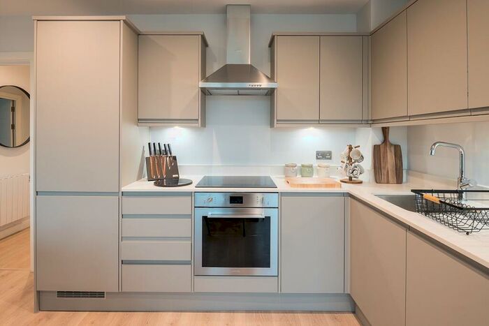 1 Bedroom Apartment To Rent In Marlowes, Hemel Hempstead, HP1