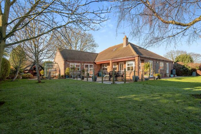 5 Bedroom Detached Bungalow For Sale In North End Road, Tetney, DN36