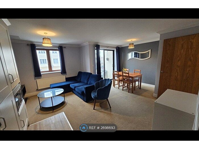 2 Bedroom Flat To Rent In Broughton, Milton Keynes, MK10