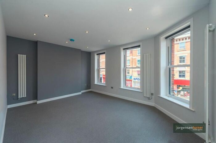 Studio To Rent In Kilburn High Road, London, NW6