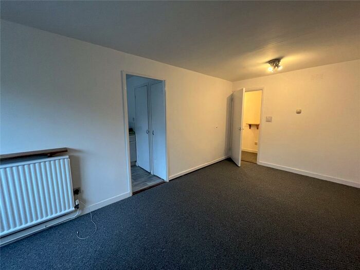 1 Bedroom Apartment To Rent In Queens Avenue, Gedling, Nottingham, Nottinghamshire, NG4