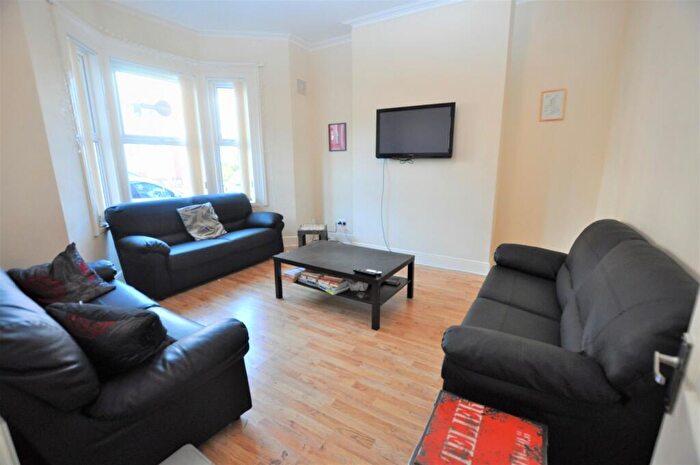 8 Bedroom Terraced House To Rent In Cavendish Place, Jesmond, Newcastle Upon Tyne, NE2