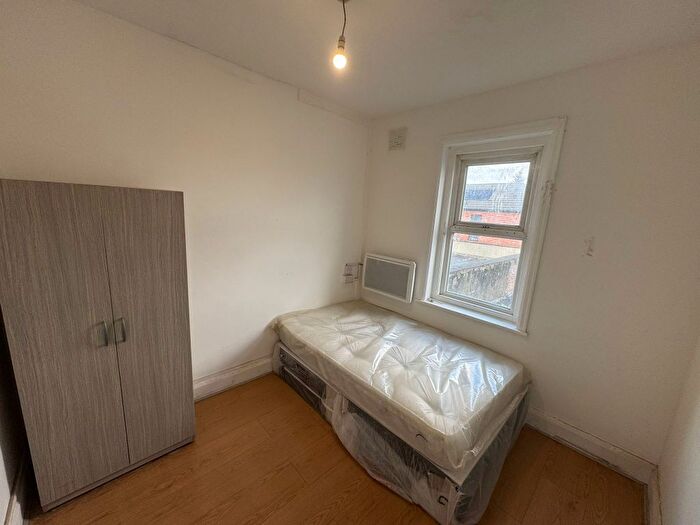1 Bedroom Flat To Rent In London, HA8