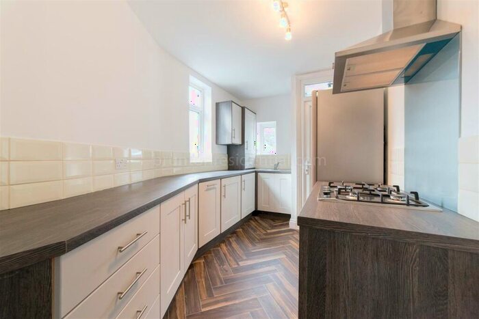 4 Bedroom Flat To Rent In £pppw - Coast Road, High Heaton, NE7