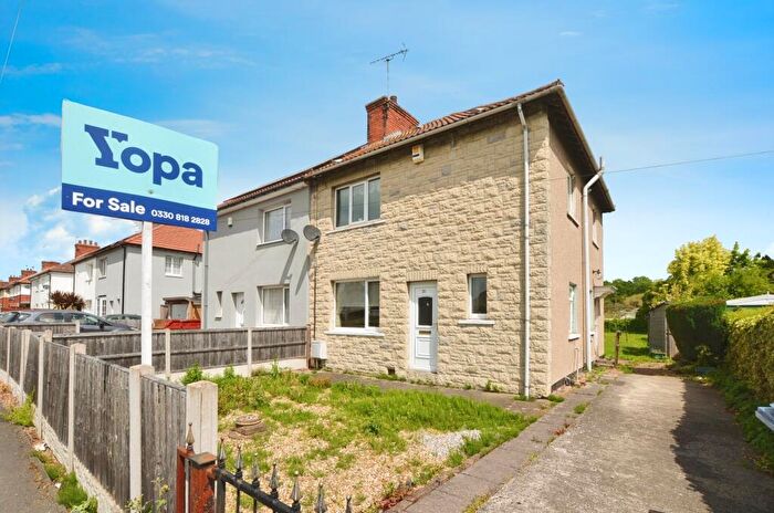 3 Bedroom Semi-Detached House For Sale In Mary Street, Worksop, S80