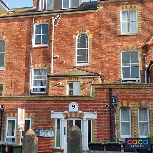 2 Bedroom Flat To Rent In Wyke Road, Weymouth, Dorset, DT4