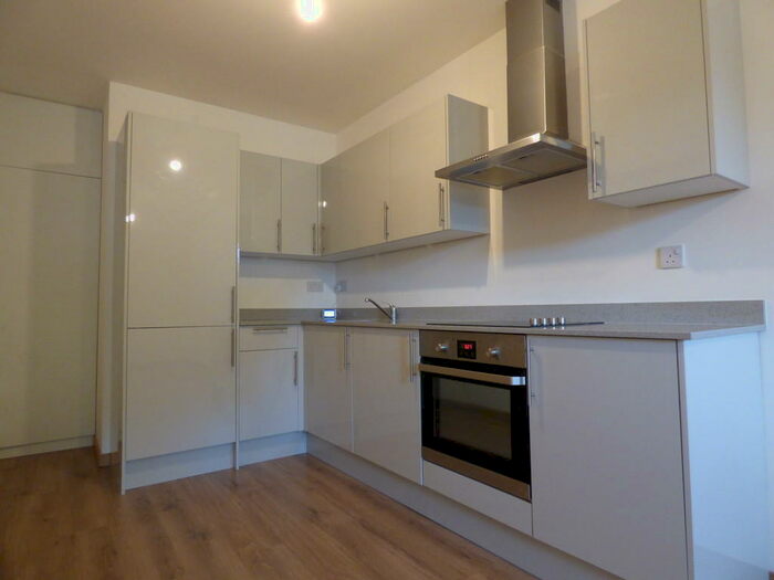 1 Bedroom Apartment To Rent In The Quadrant, SN5
