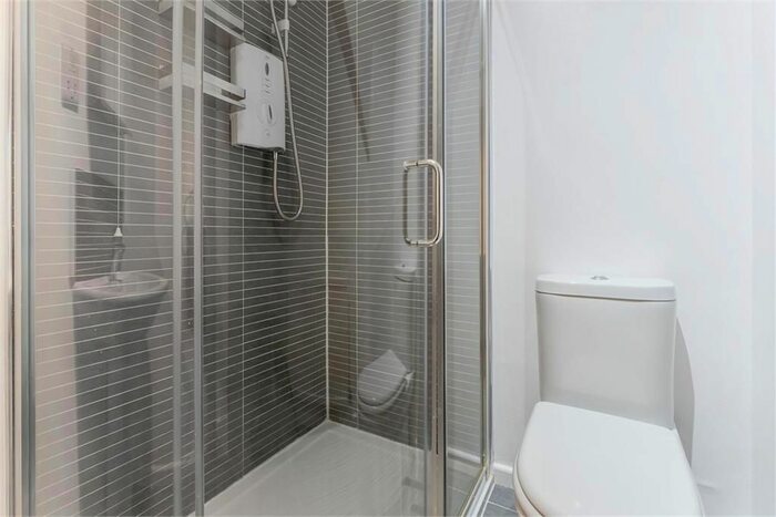 3 Bedroom Flat To Rent In Mayfield Terrace, Newington, Edinburgh, EH9
